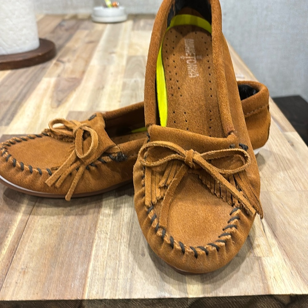 Minne Tonka moccasins brand new never worn!
